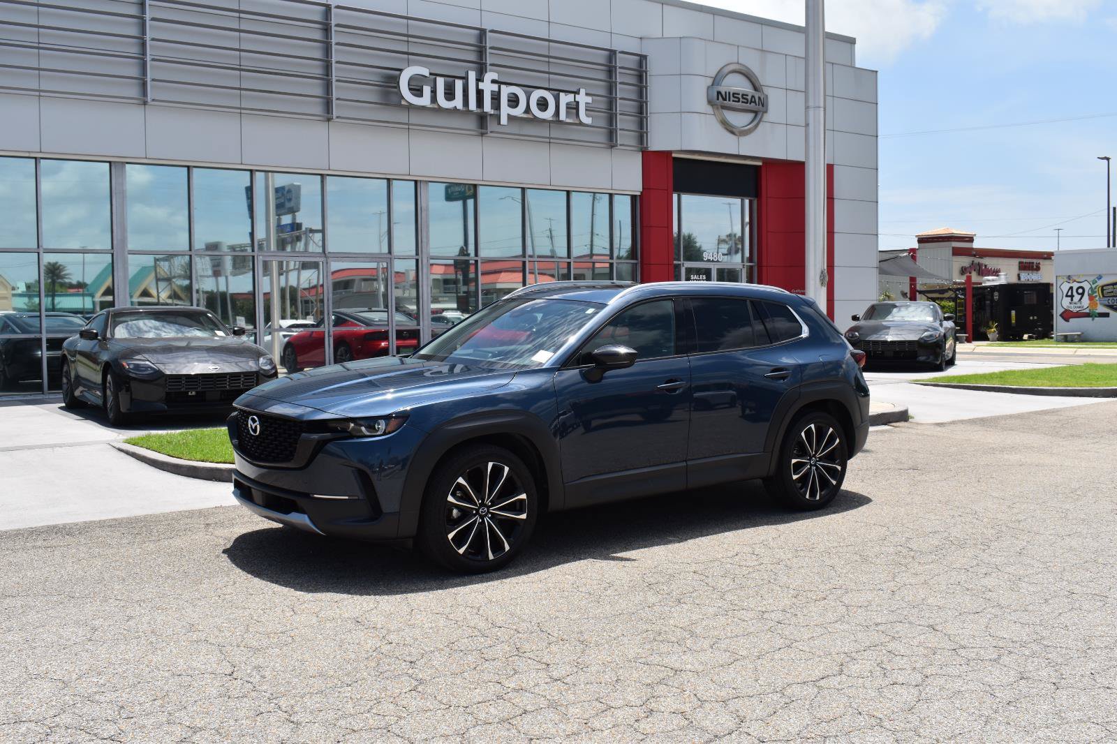 Used 2023 MAZDA CX-50 AWD 2.5 Turbo w/ Premium Pkg image 2