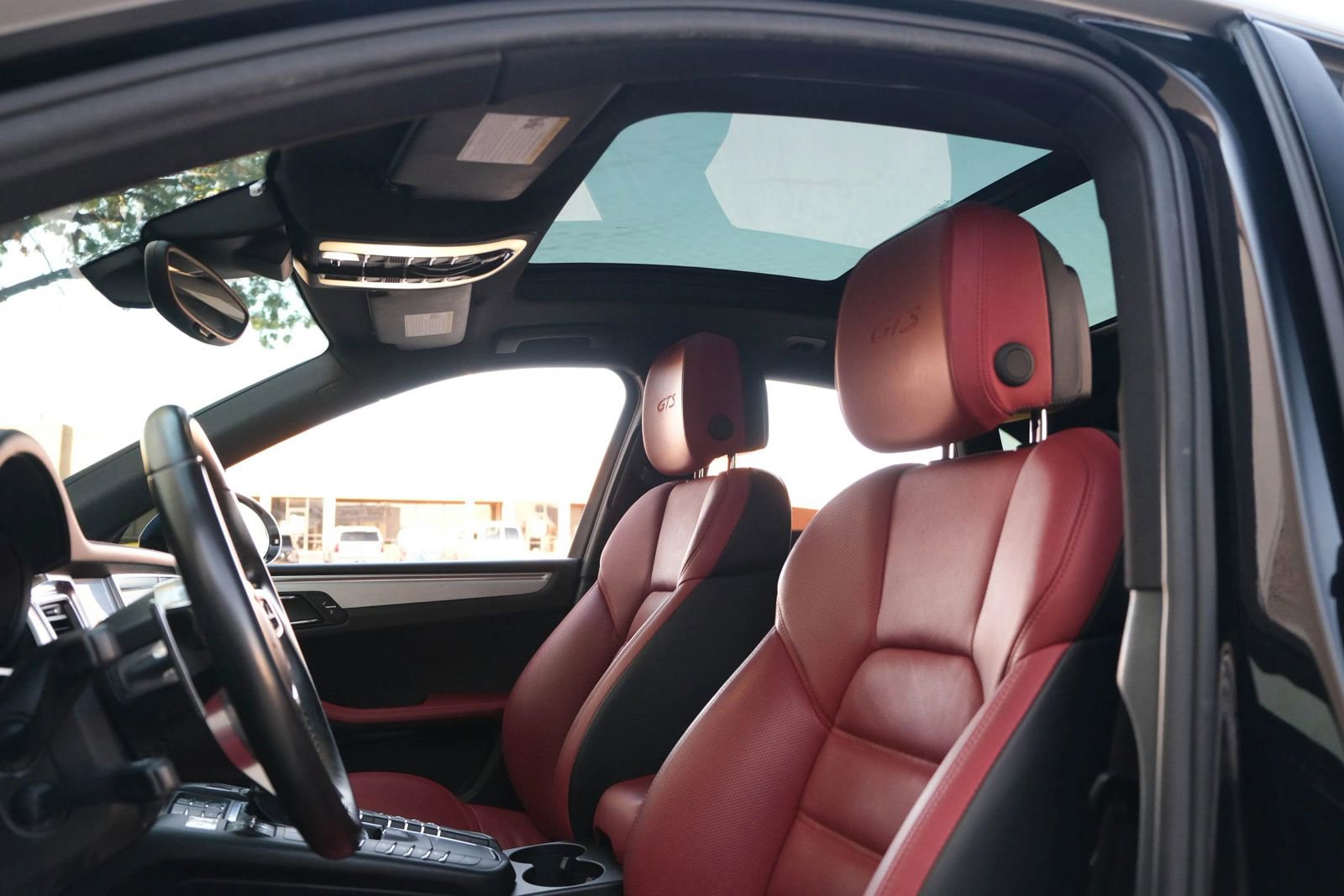 Used 2017 Porsche Macan GTS w/ Premium Package Plus image 20