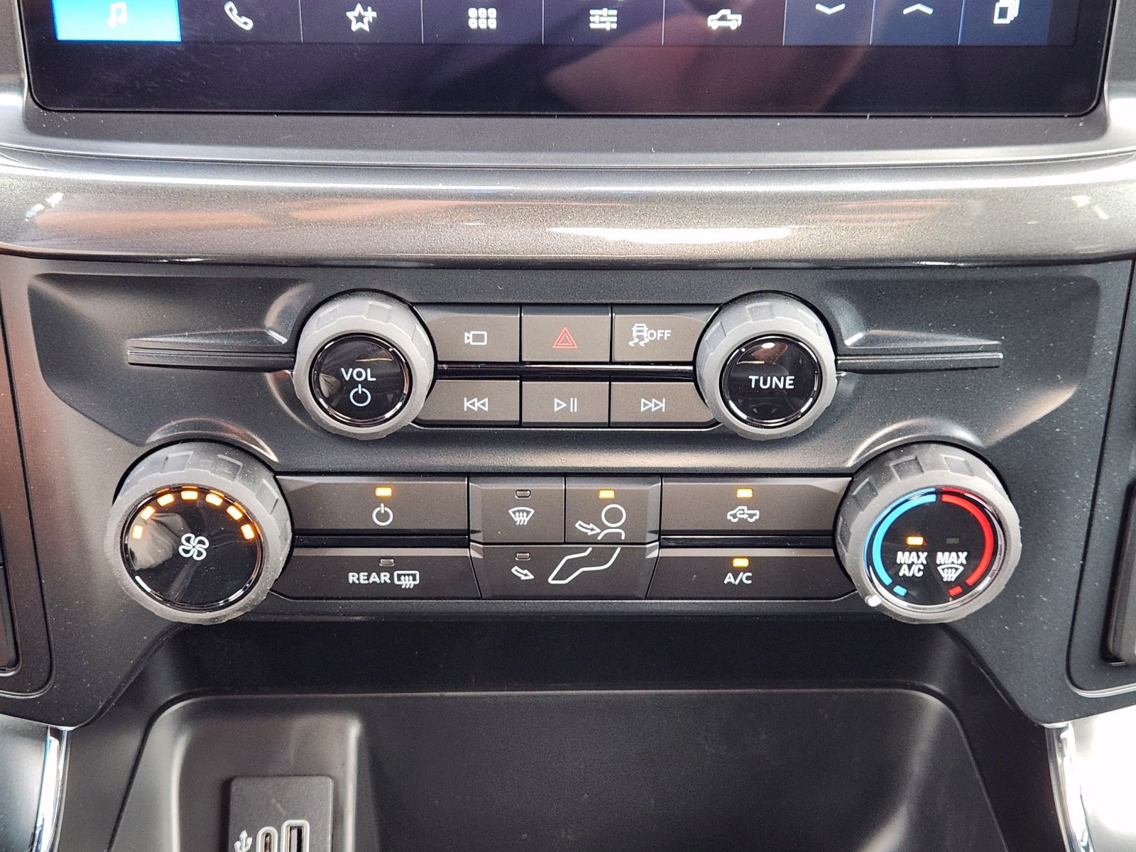 New 2026 Ford F150 STX w/ Equipment Group 200A AWD/4WD image 19
