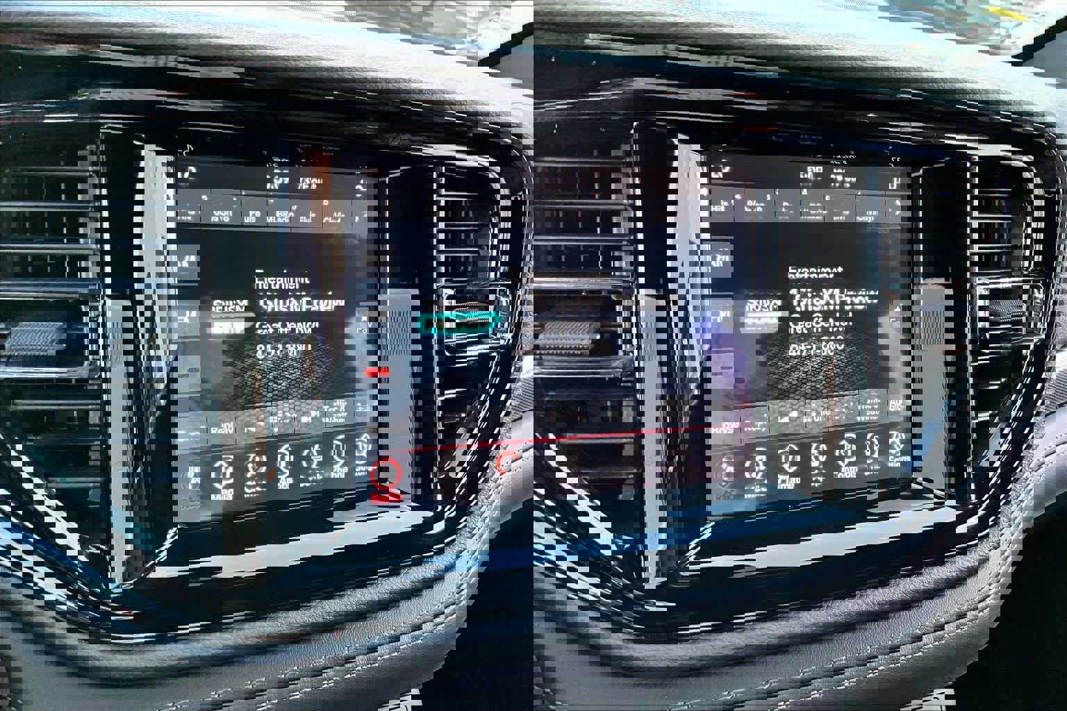 Used 2022 Dodge Durango GT image 31