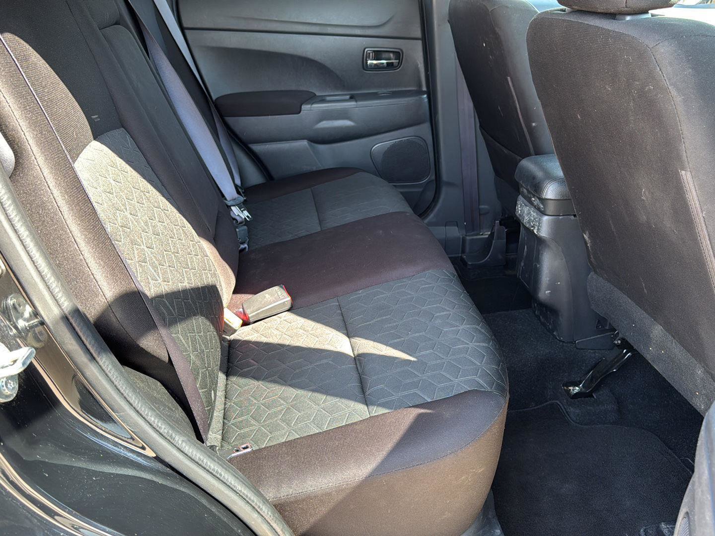 Used 2025 Mitsubishi Outlander Sport ES image 21