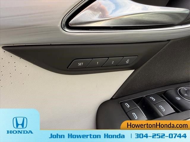 Used 2024 Buick Envision Avenir image 12