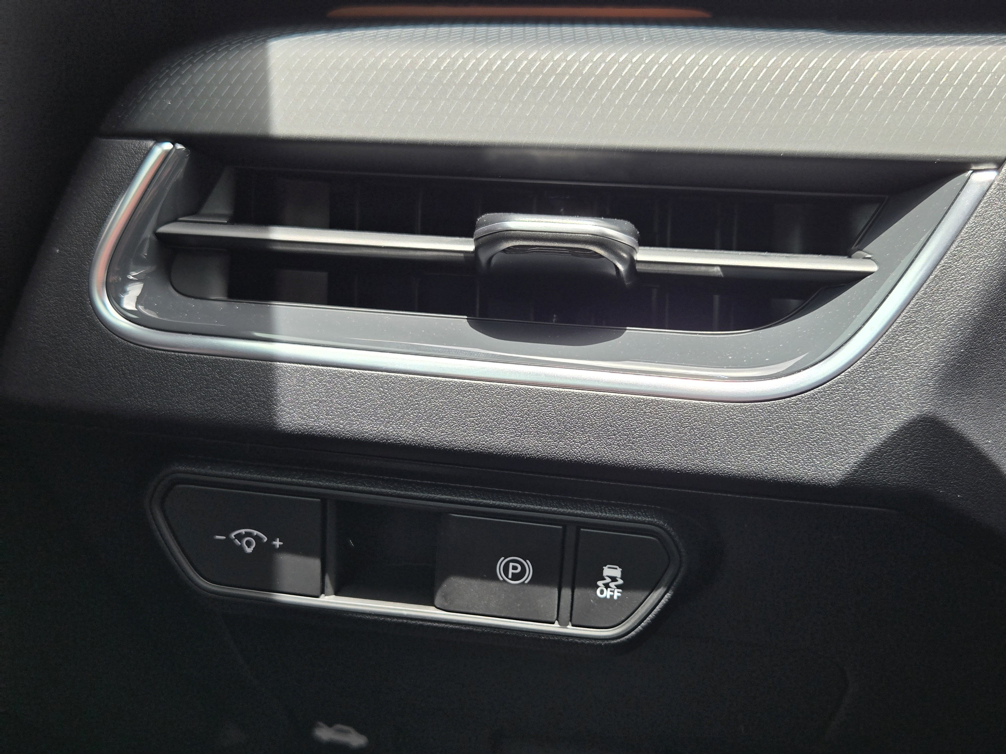 New 2025 Kia K4 GT-Line Turbo FWD image 17