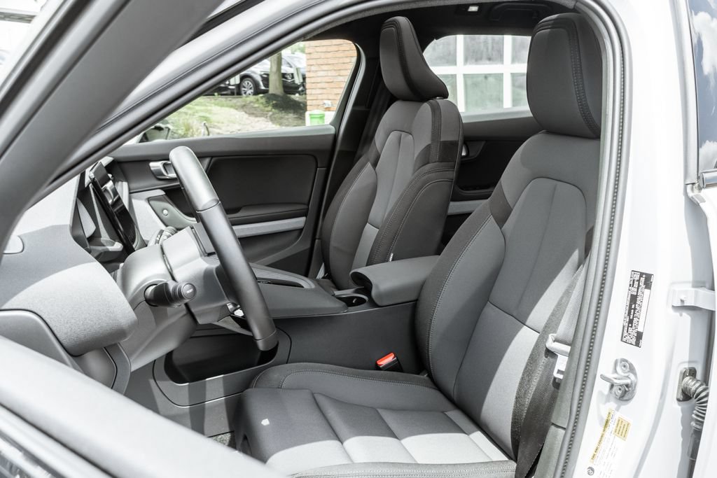 Used 2023 Polestar Polestar 2 AWD/4WD image 6