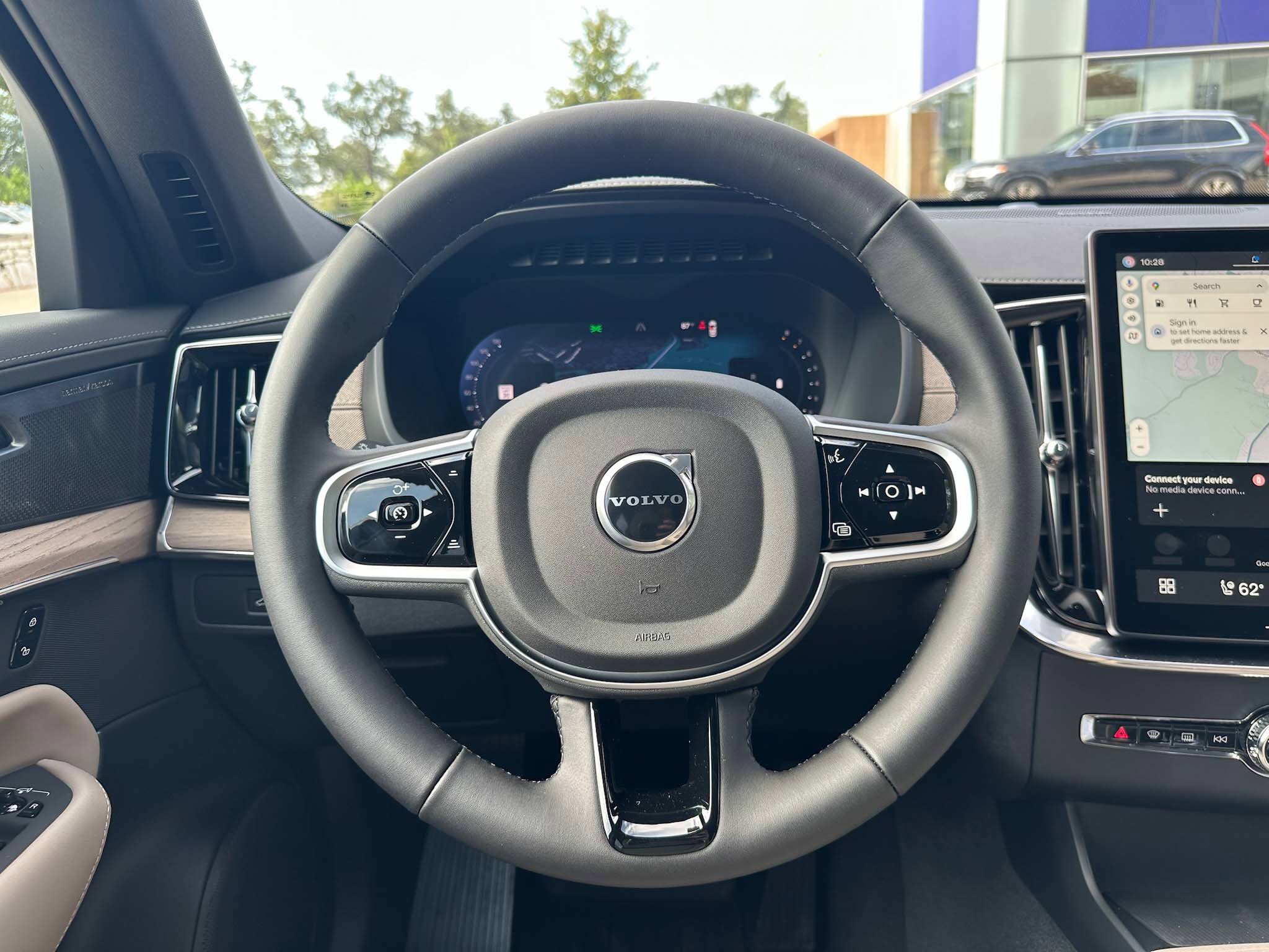 Used 2026 Volvo XC90 B6 Plus w/ Protection Package AWD/4WD image 15