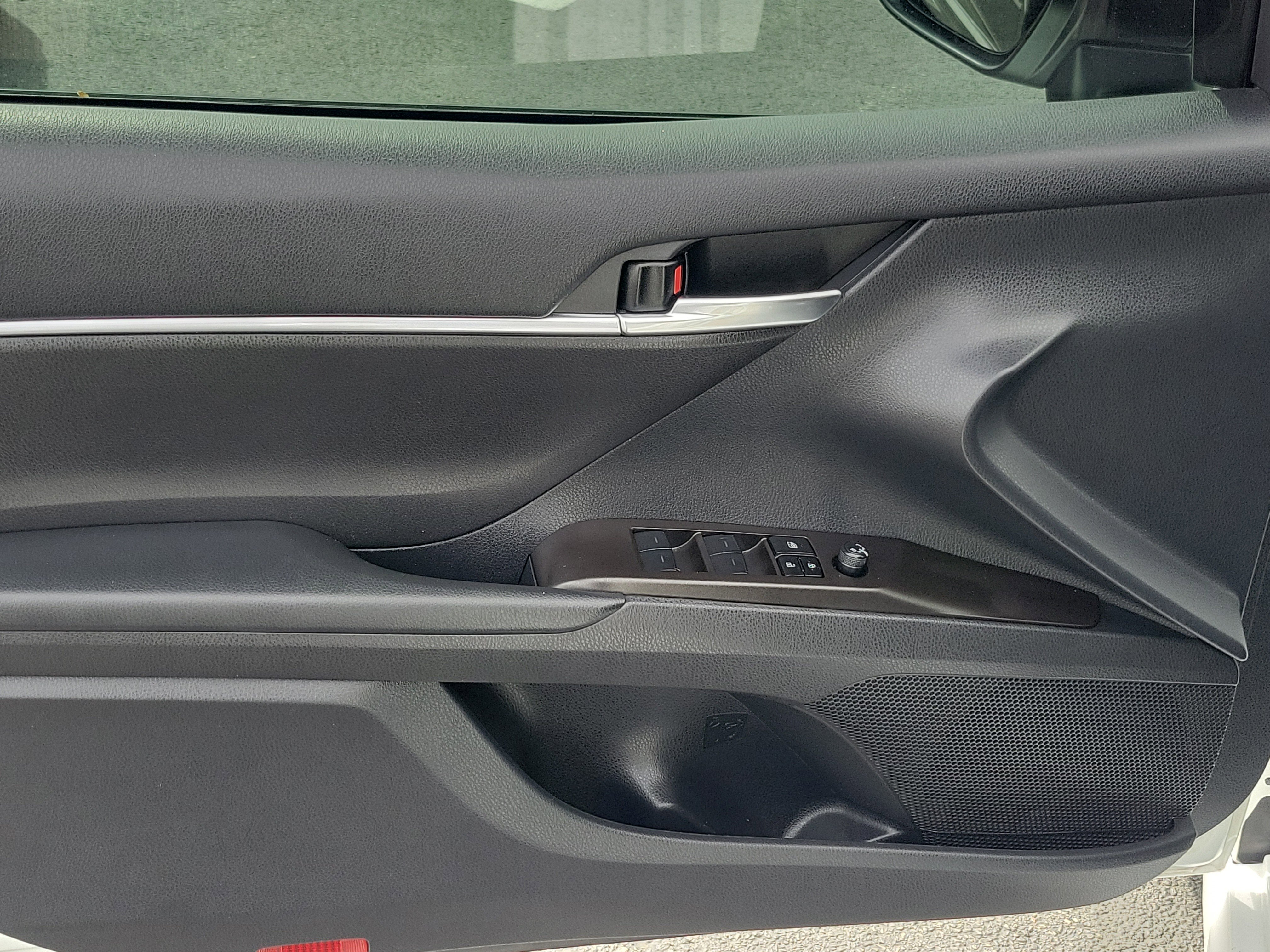 Certified 2024 Toyota Camry SE FWD image 14