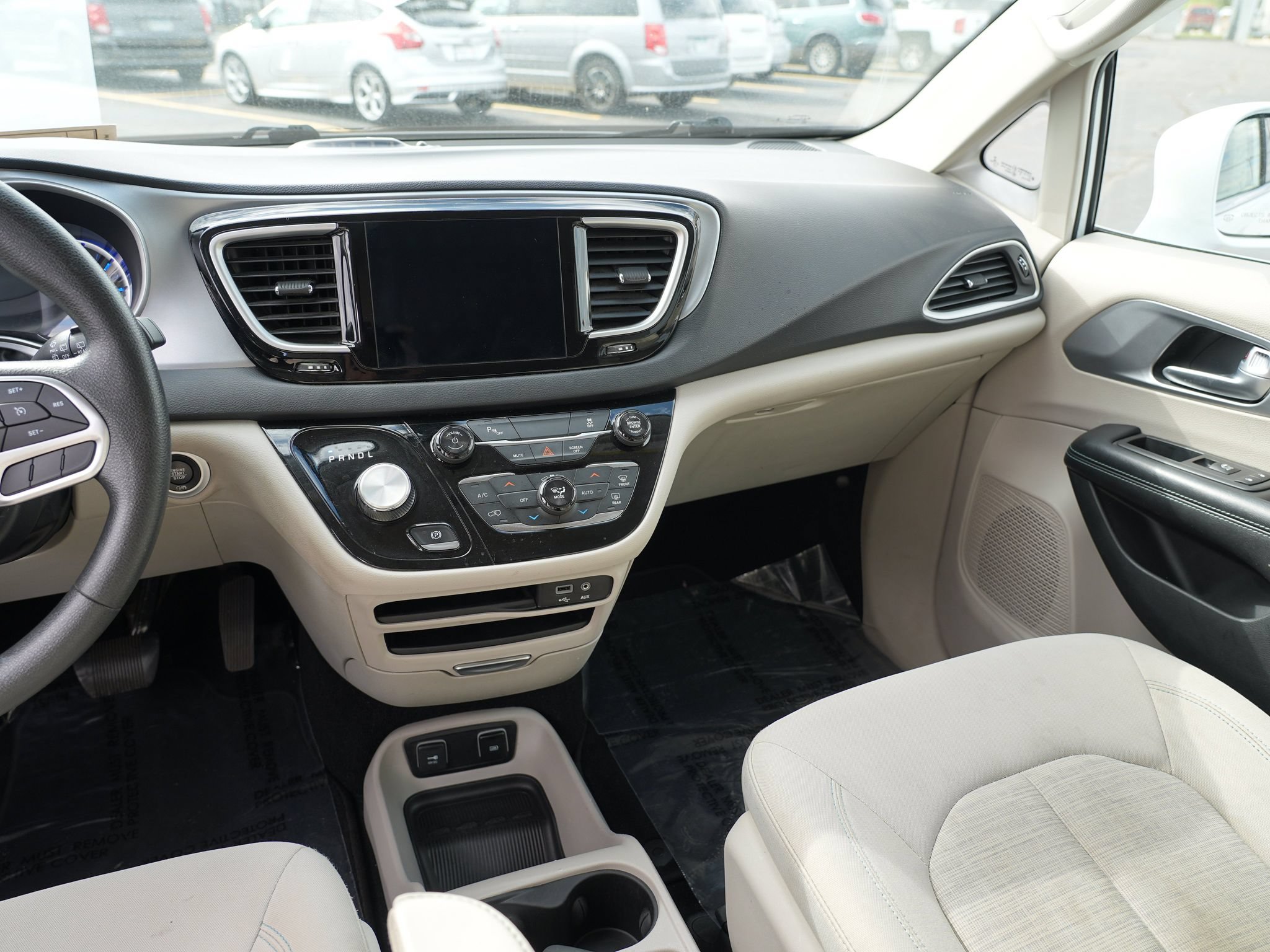 Used 2018 Chrysler Pacifica Touring Plus FWD image 22