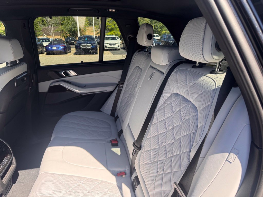 Used 2025 BMW X5 xDrive40i w/ Executive Package AWD/4WD image 10