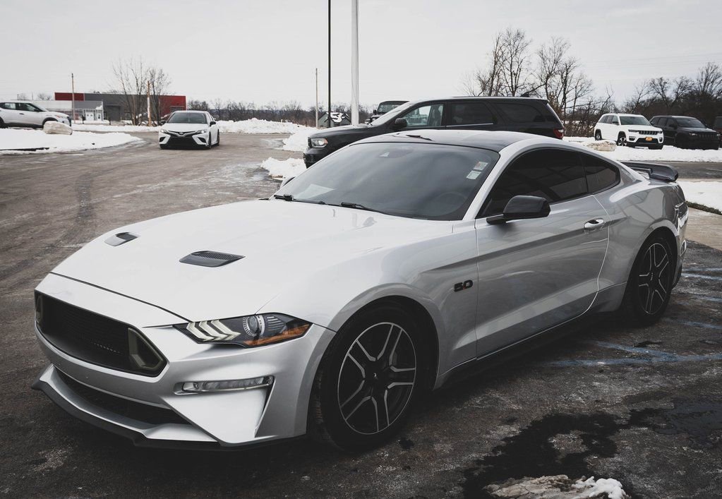 Used 2018 Ford Mustang GT Premium image 26