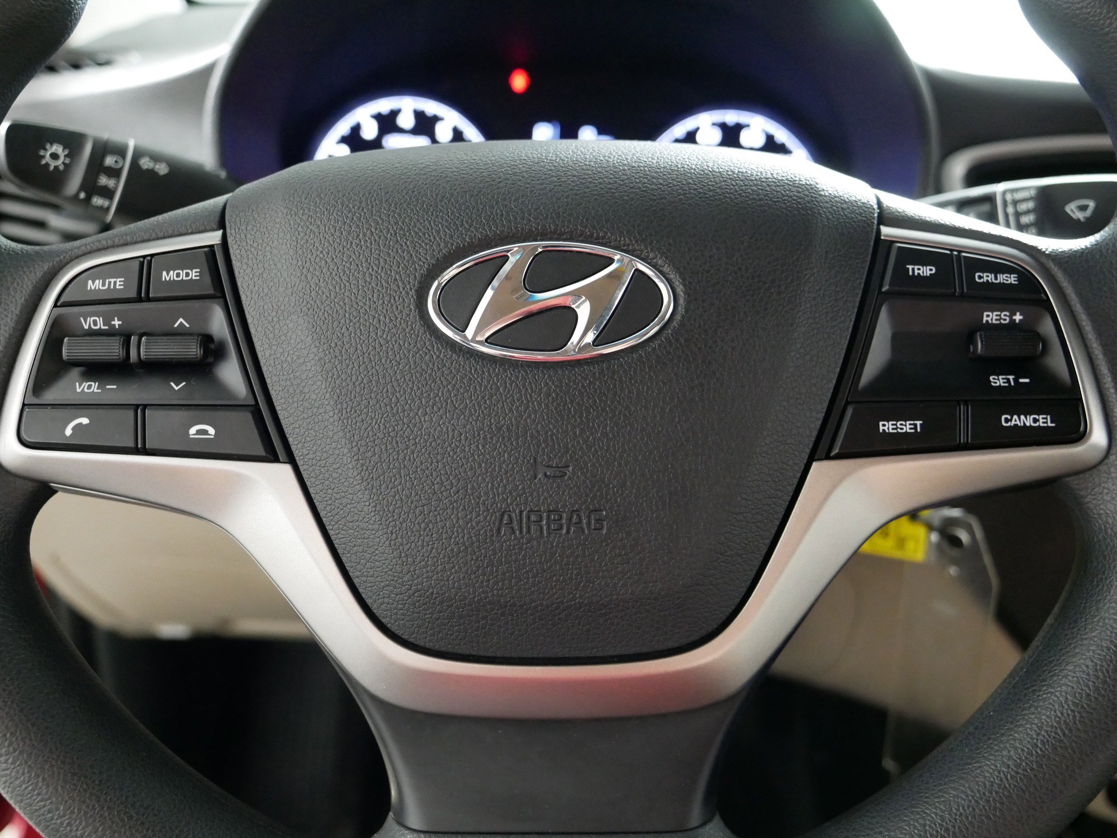 Used 2022 Hyundai Accent SE FWD image 25