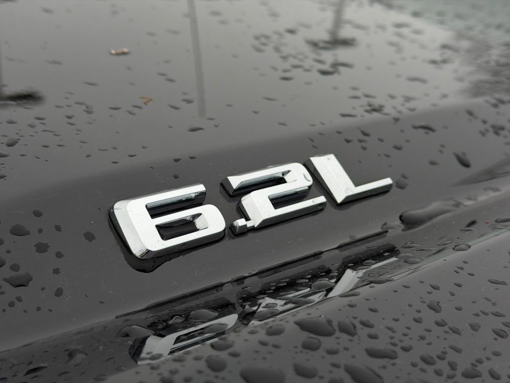 Used 2023 Chevrolet Silverado 1500 High Country image 17