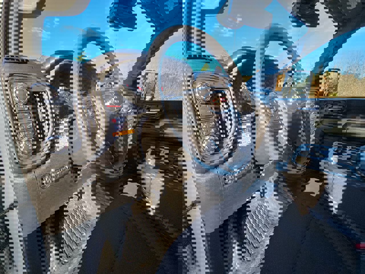 New 2025 GMC Sierra 3500 Pro w/ Convenience Package image 46