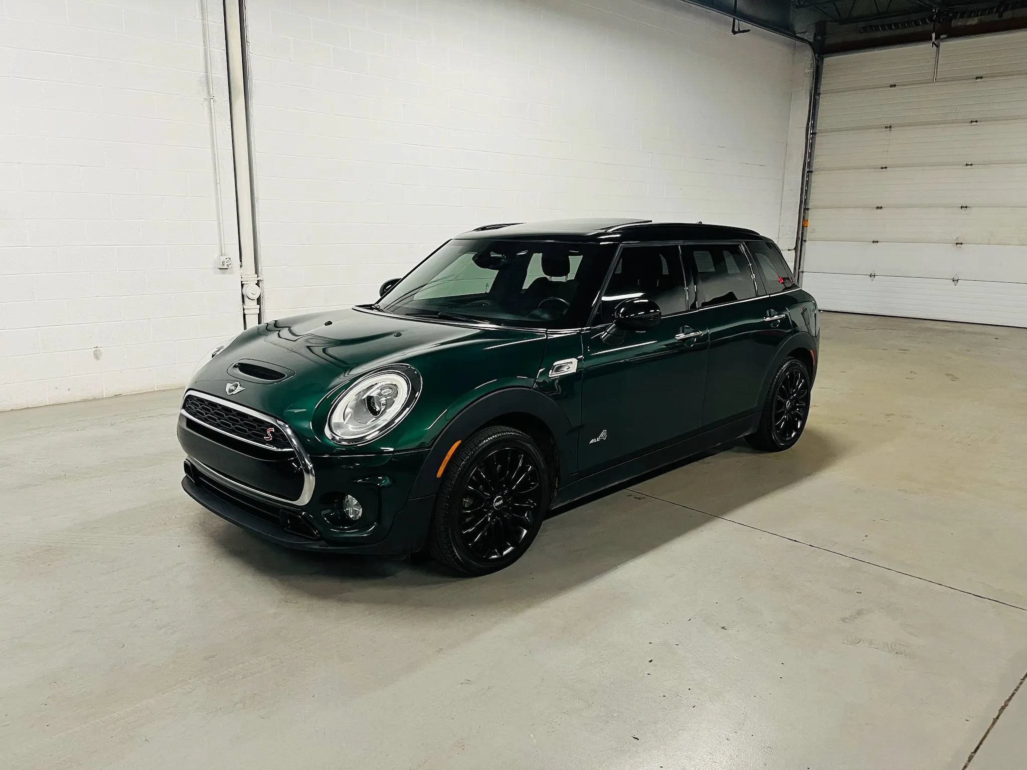 Used 2018 MINI Cooper Clubman S AWD/4WD image 2