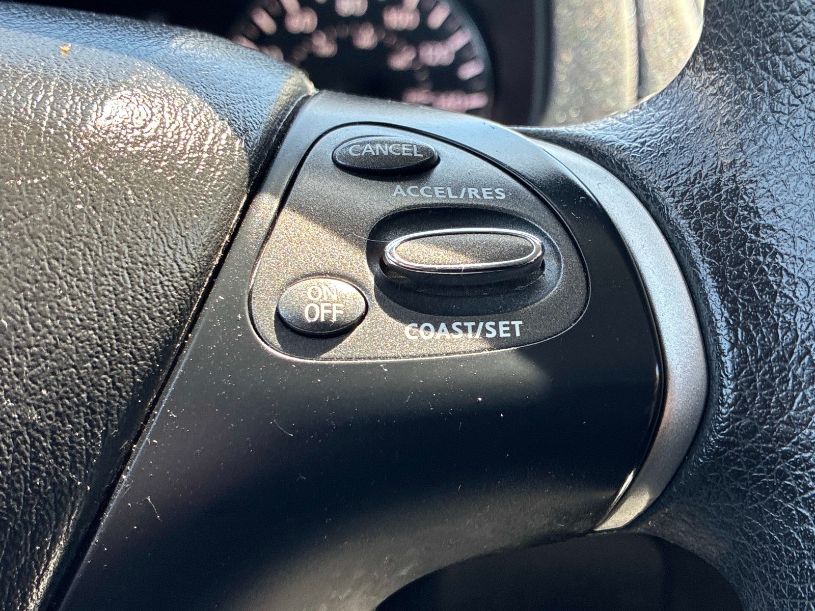 Used 2018 Nissan Pathfinder S AWD/4WD image 24