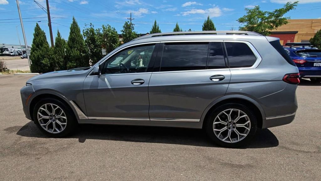 Used 2023 BMW X7 xDrive40i image 5
