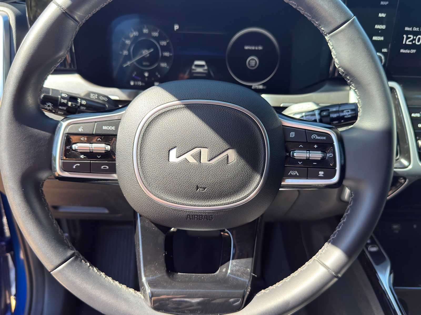 Certified 2023 Kia Sorento SX AWD/4WD image 18
