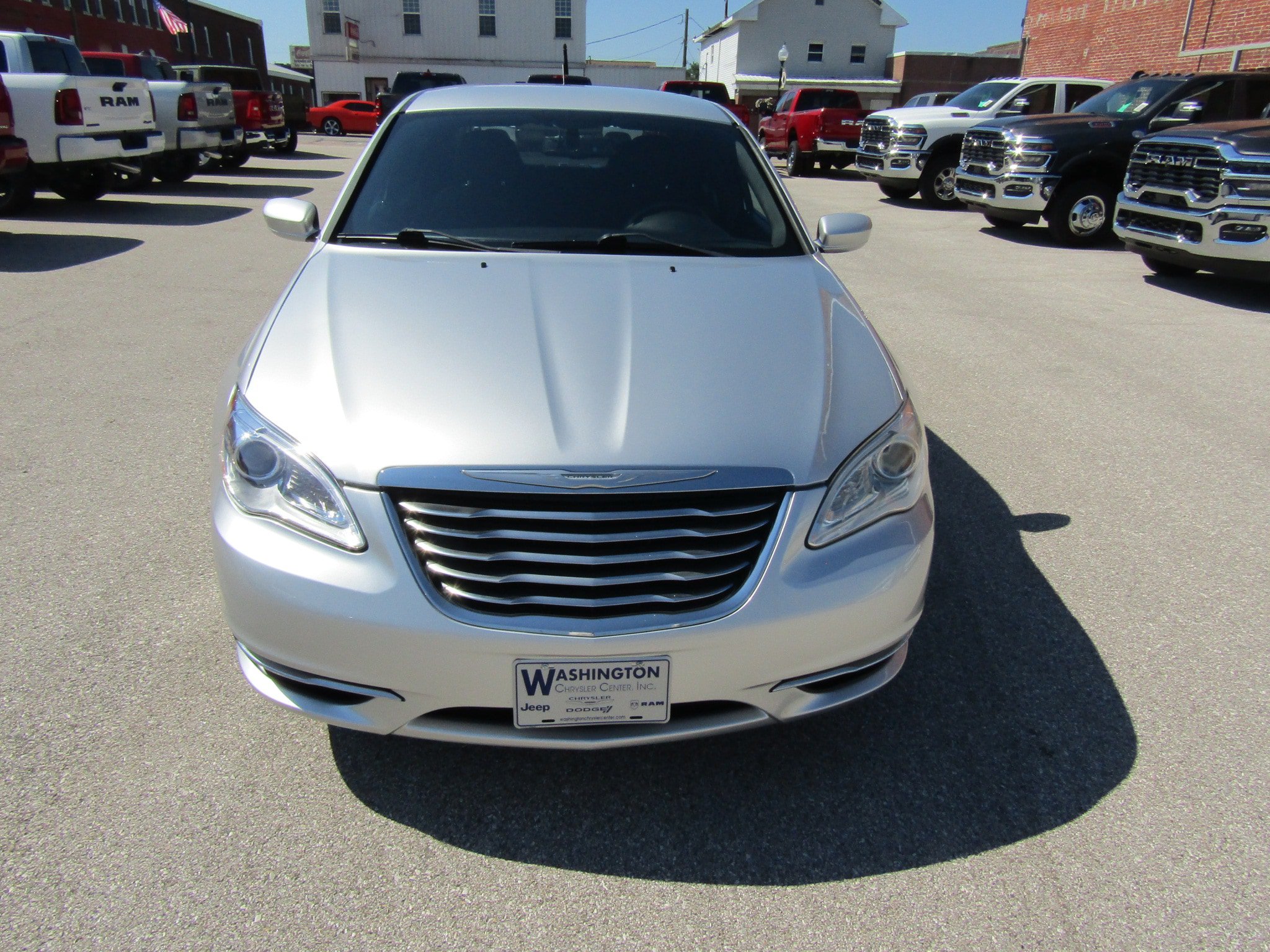 Used 2012 Chrysler 200 Touring FWD image 8