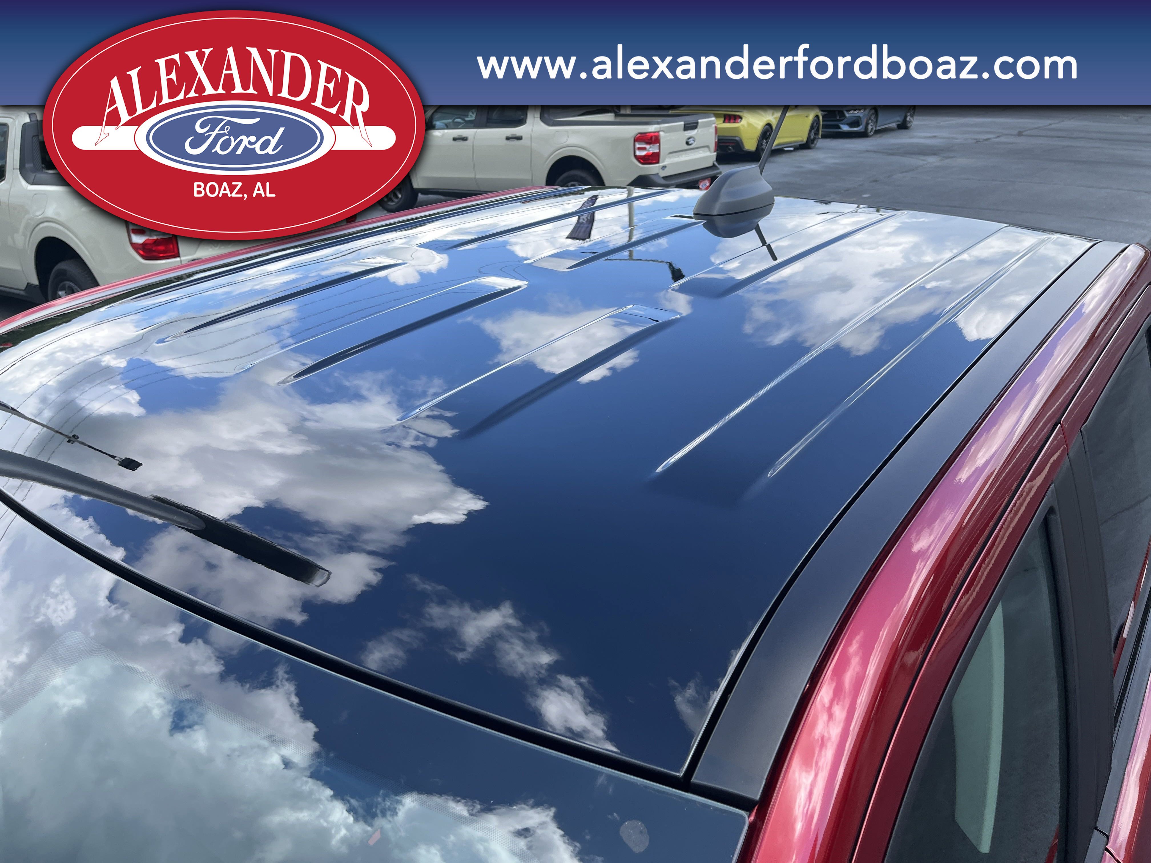 New 2025 Ford Maverick XLT w/ XLT Luxury Package image 9