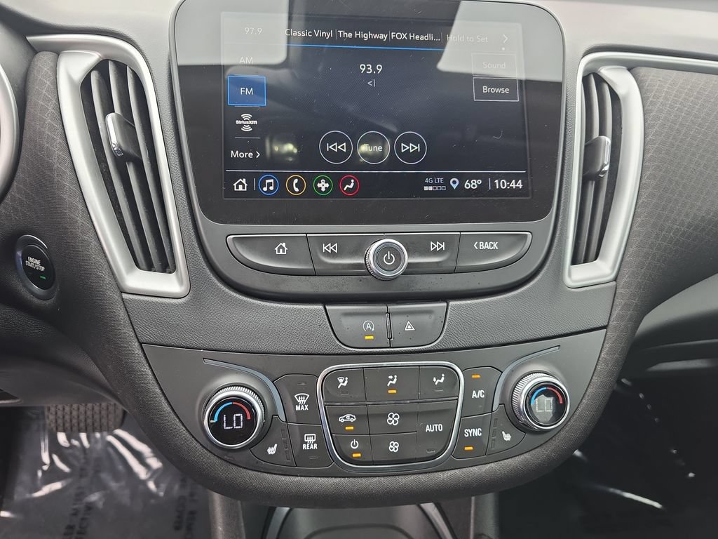 Used 2023 Chevrolet Malibu LT w/ Driver Confidence Package FWD image 18