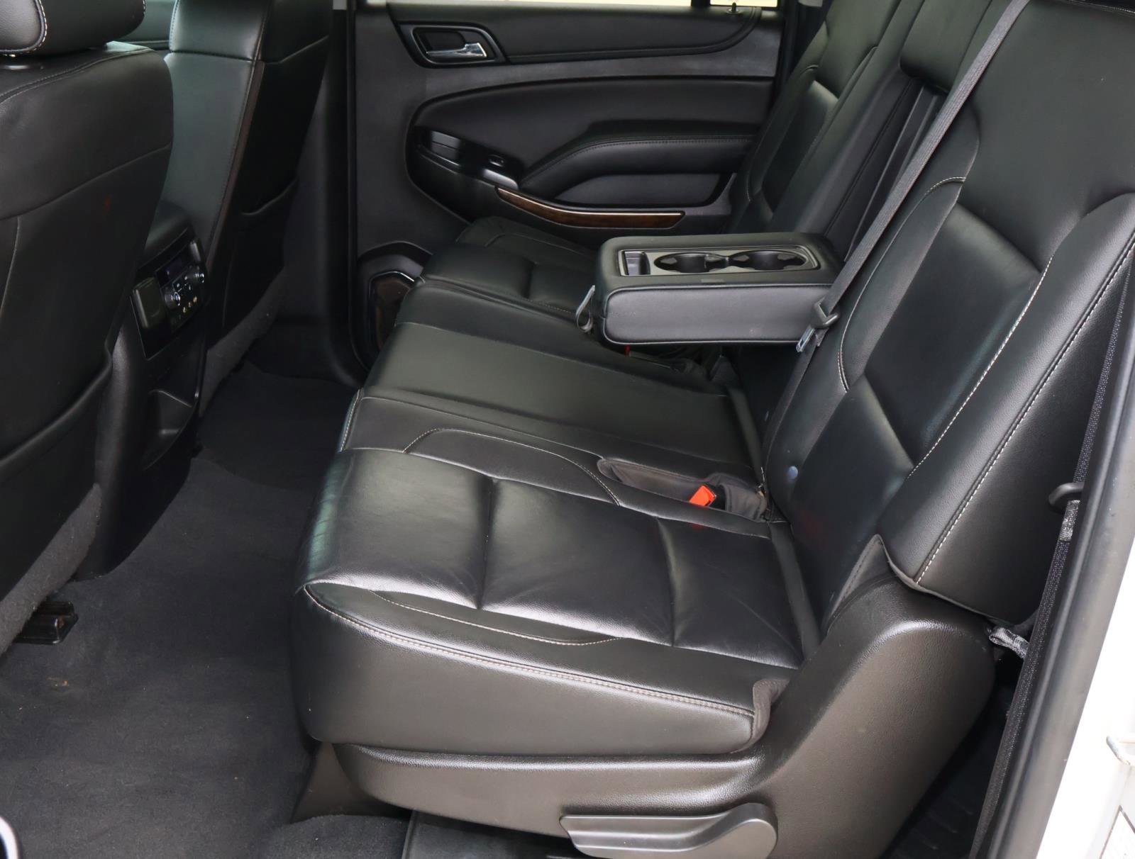 Used 2019 Chevrolet Suburban LT image 22