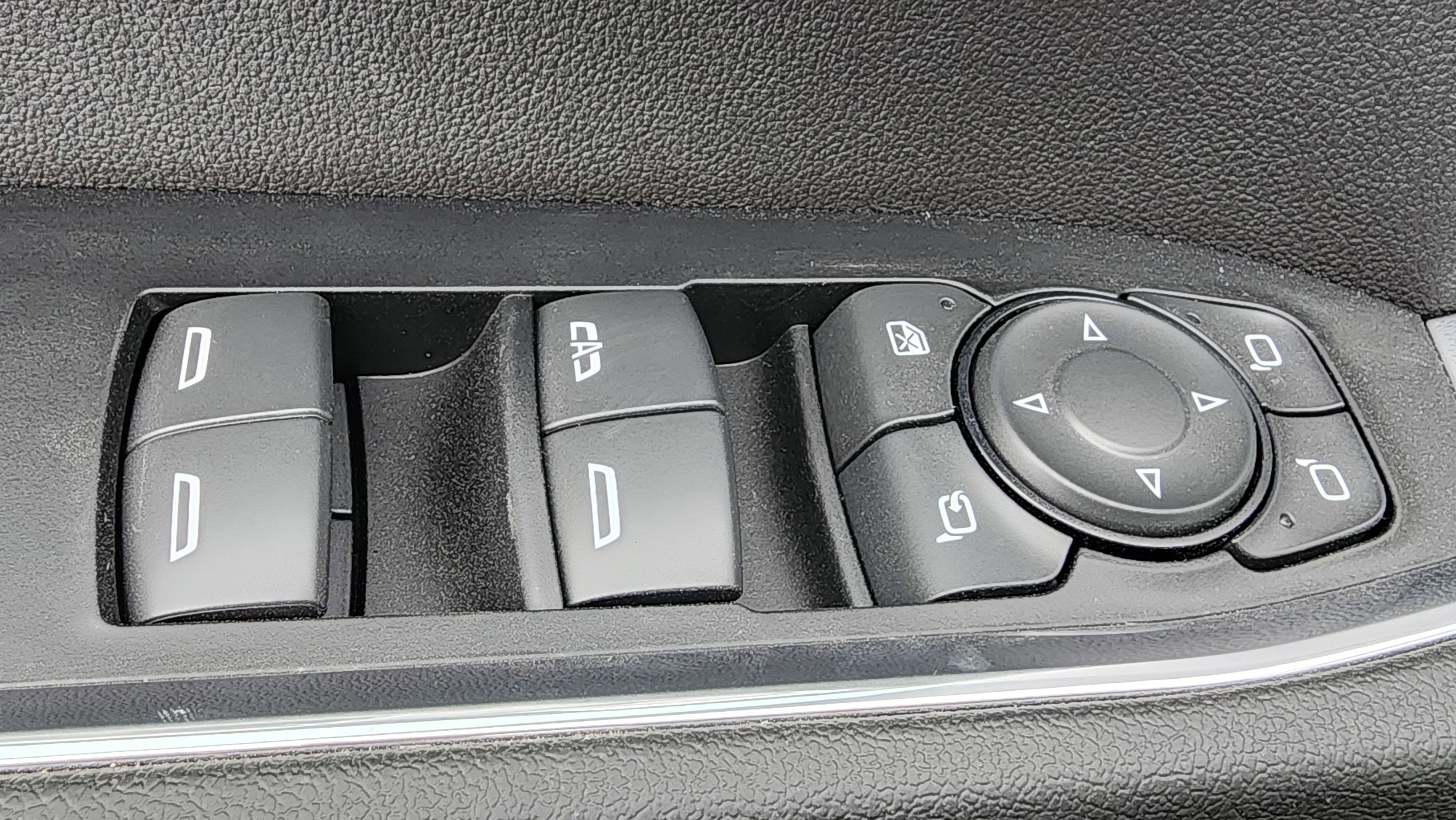 New 2024 Chevrolet Silverado 3500 LT w/ Convenience Package image 11