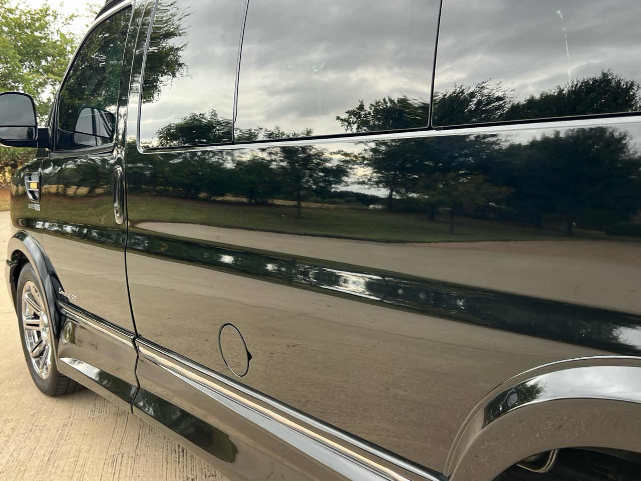 Used 2018 GMC Savana 3500 image 13