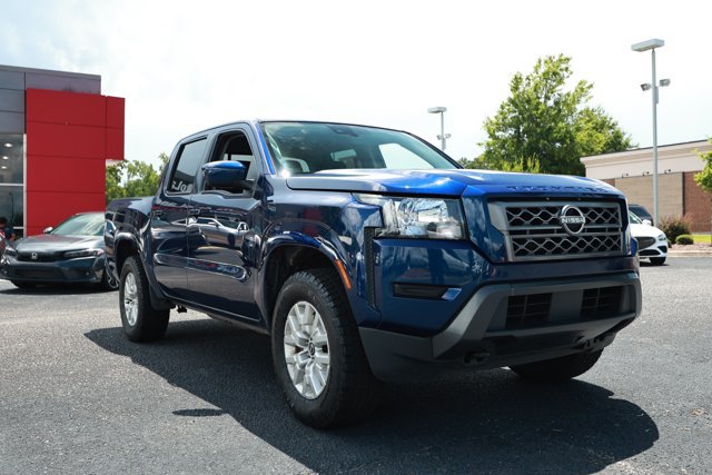 Used 2022 Nissan Frontier SV AWD/4WD image 3