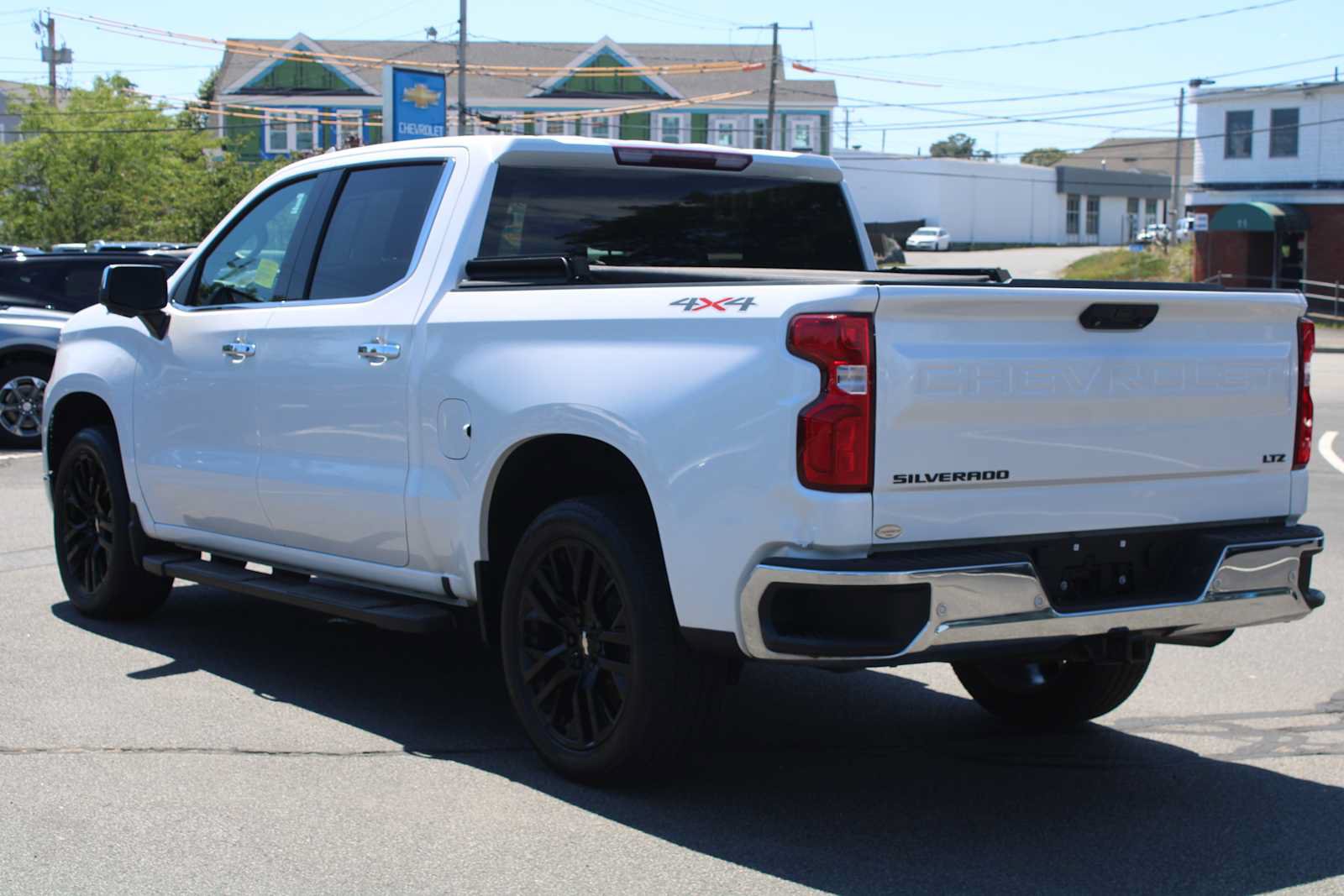 Certified 2022 Chevrolet Silverado 1500 LTZ AWD/4WD image 5