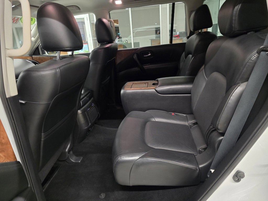 Used 2023 Nissan Armada SL w/ Captain's Chairs Package image 33