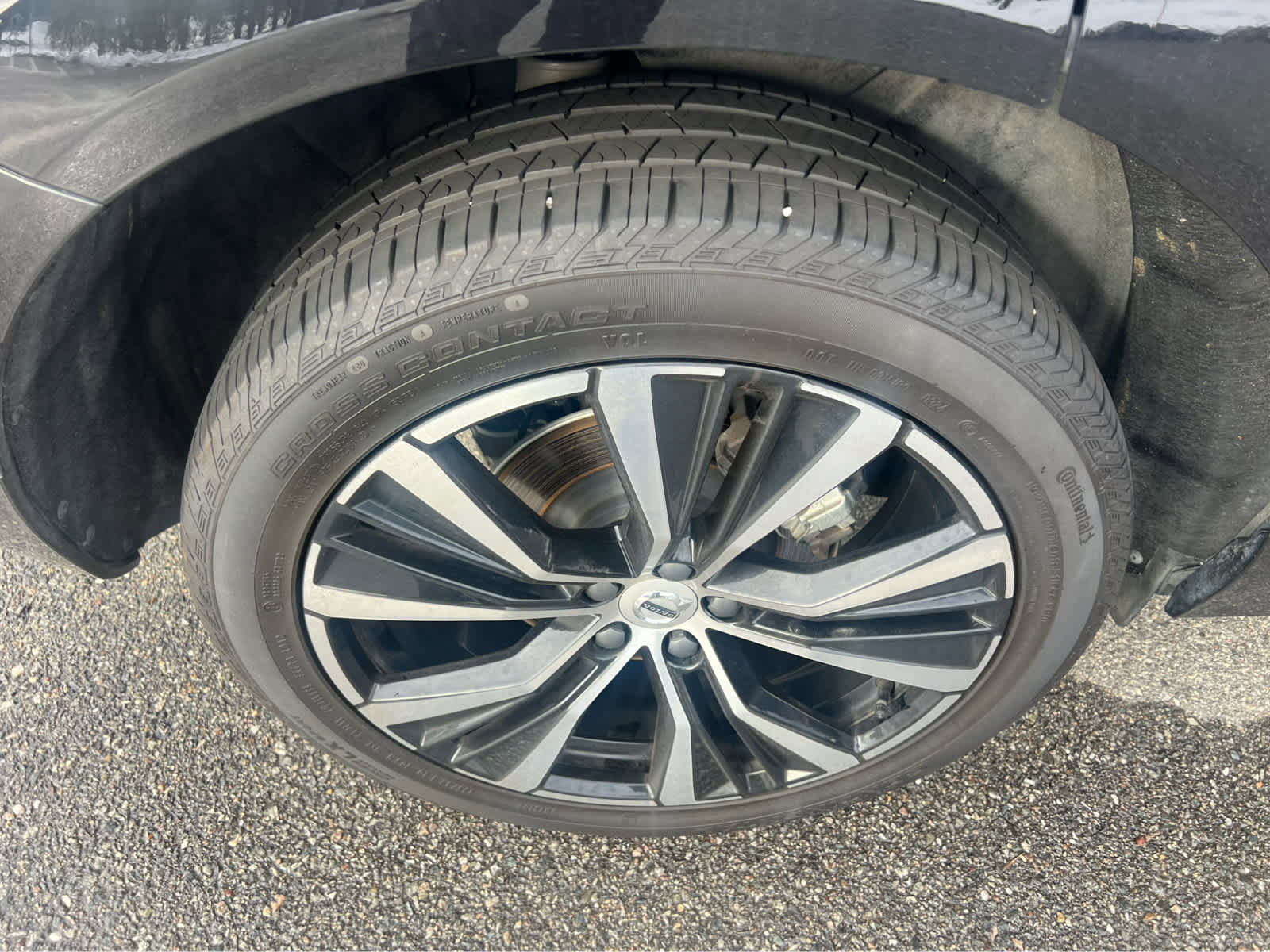 Used 2024 Volvo XC60 B5 Plus image 14