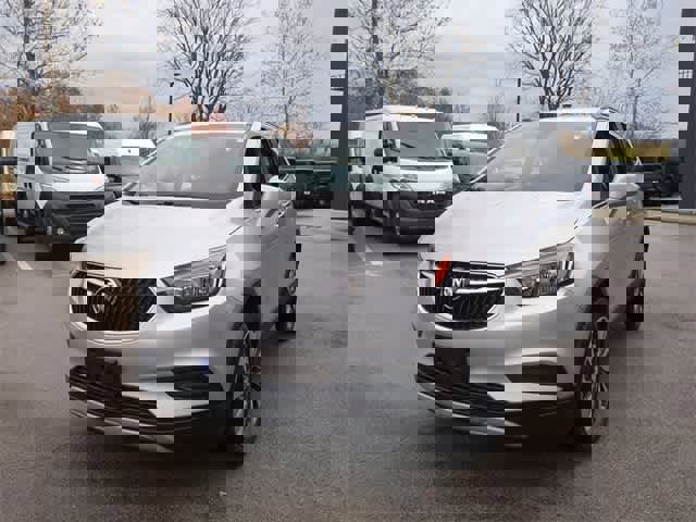 Used 2022 Buick Encore Preferred w/ Safety Package image 11