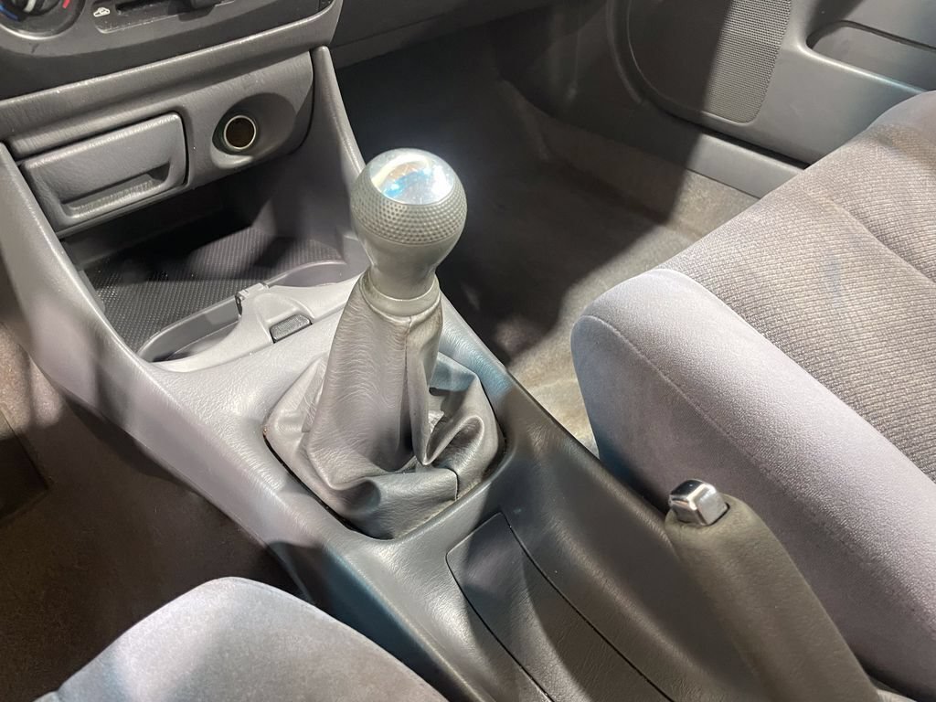 Used 2000 MAZDA Protege ES FWD image 11