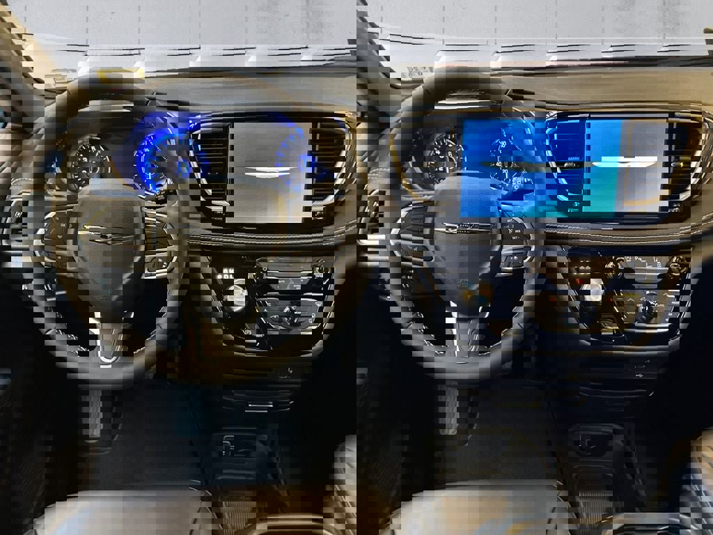 New 2026 Chrysler Pacifica Select image 11