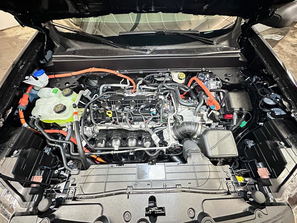 New 2025 Ford Maverick XL w/ Equipment Group 101A image 38