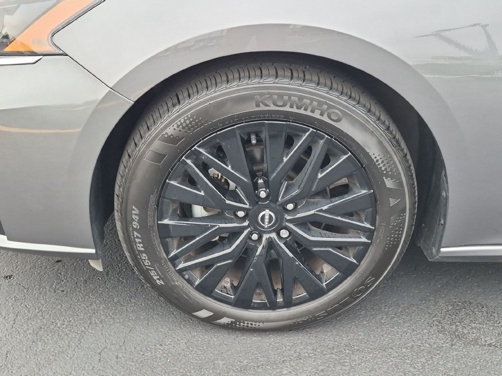 Used 2025 Nissan Altima 2.5 SV w/ SV Special Edition Package FWD image 9