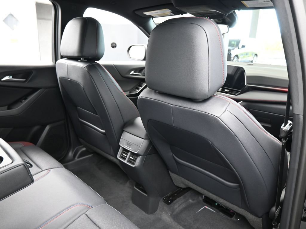 New 2026 Chevrolet Equinox RS FWD image 47