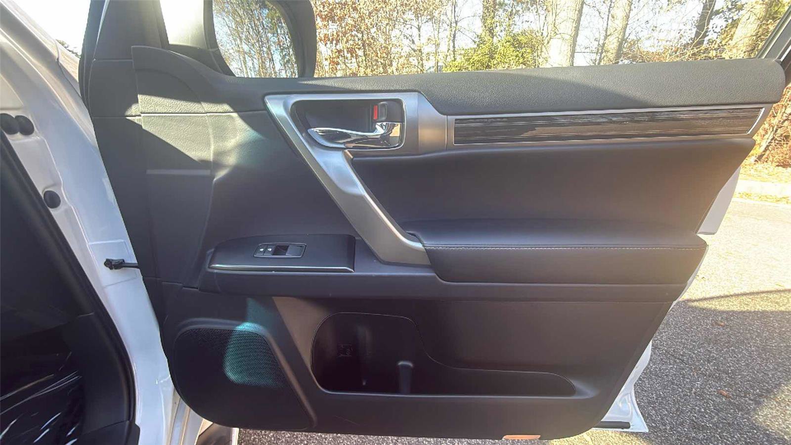 Used 2023 Lexus GX 460 Premium image 24