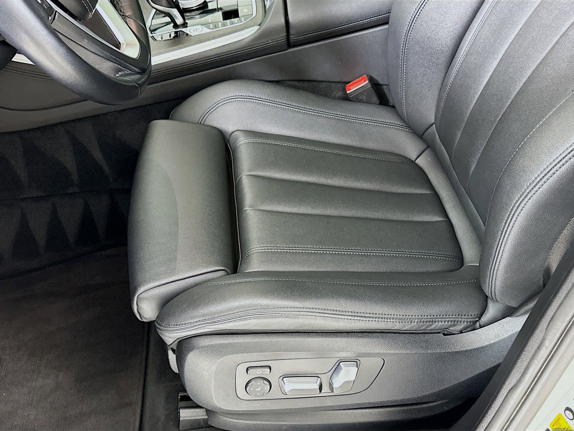Used 2022 BMW X5 xDrive40i image 21
