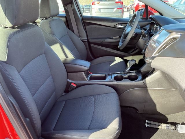 Used 2017 Chevrolet Cruze LT w/ Convenience Package image 26