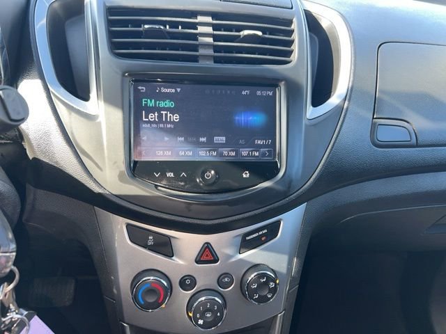 Used 2016 Chevrolet Trax LT w/ LT Convenience Package AWD/4WD image 9