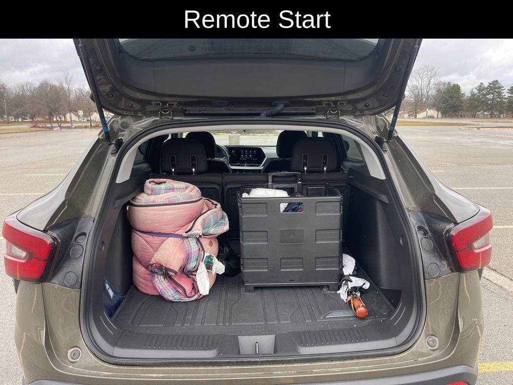 Used 2024 Chevrolet Trax LS w/ LS Convenience Package image 10