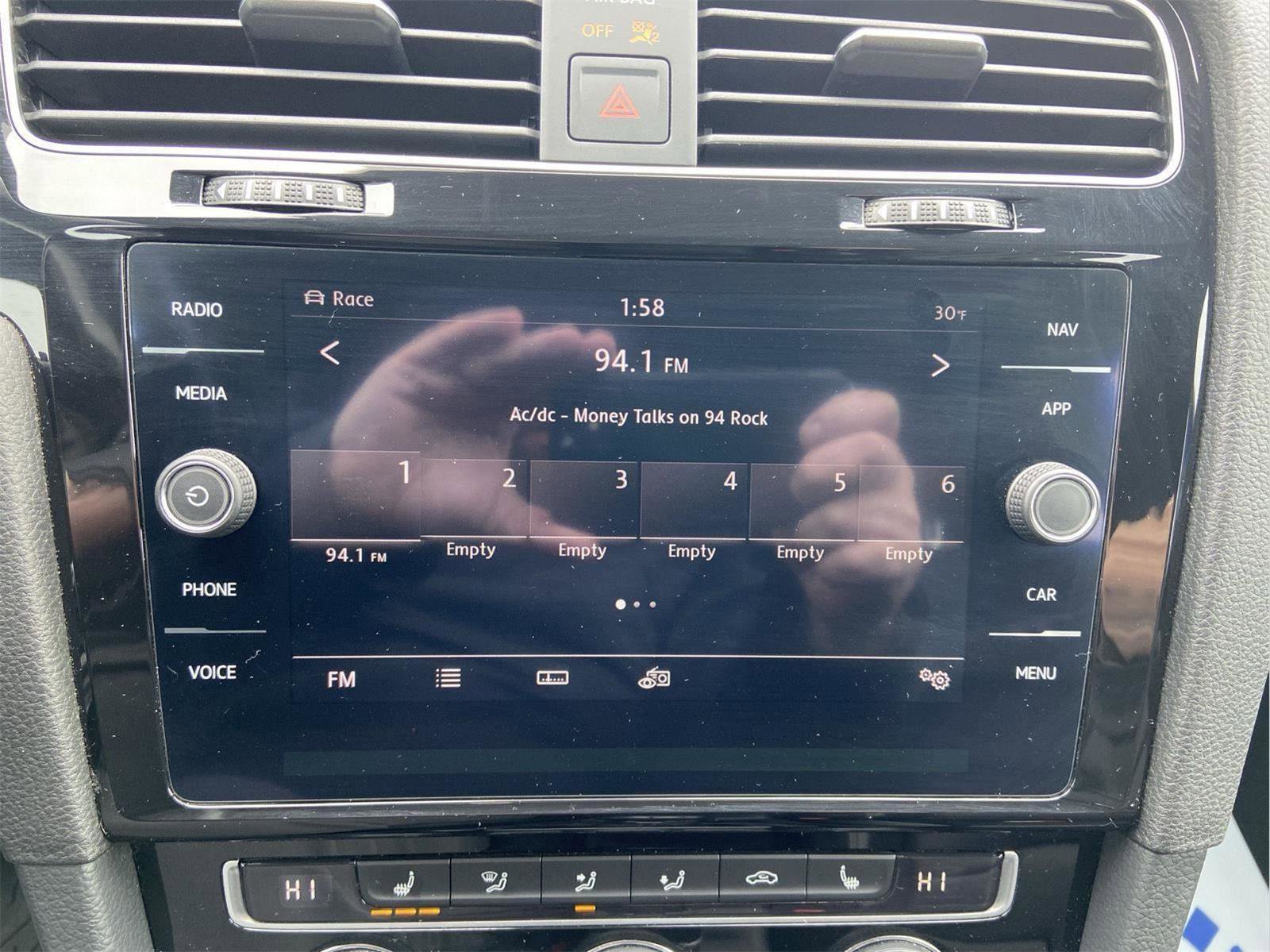 Used 2019 Volkswagen Golf R 4-Door image 29