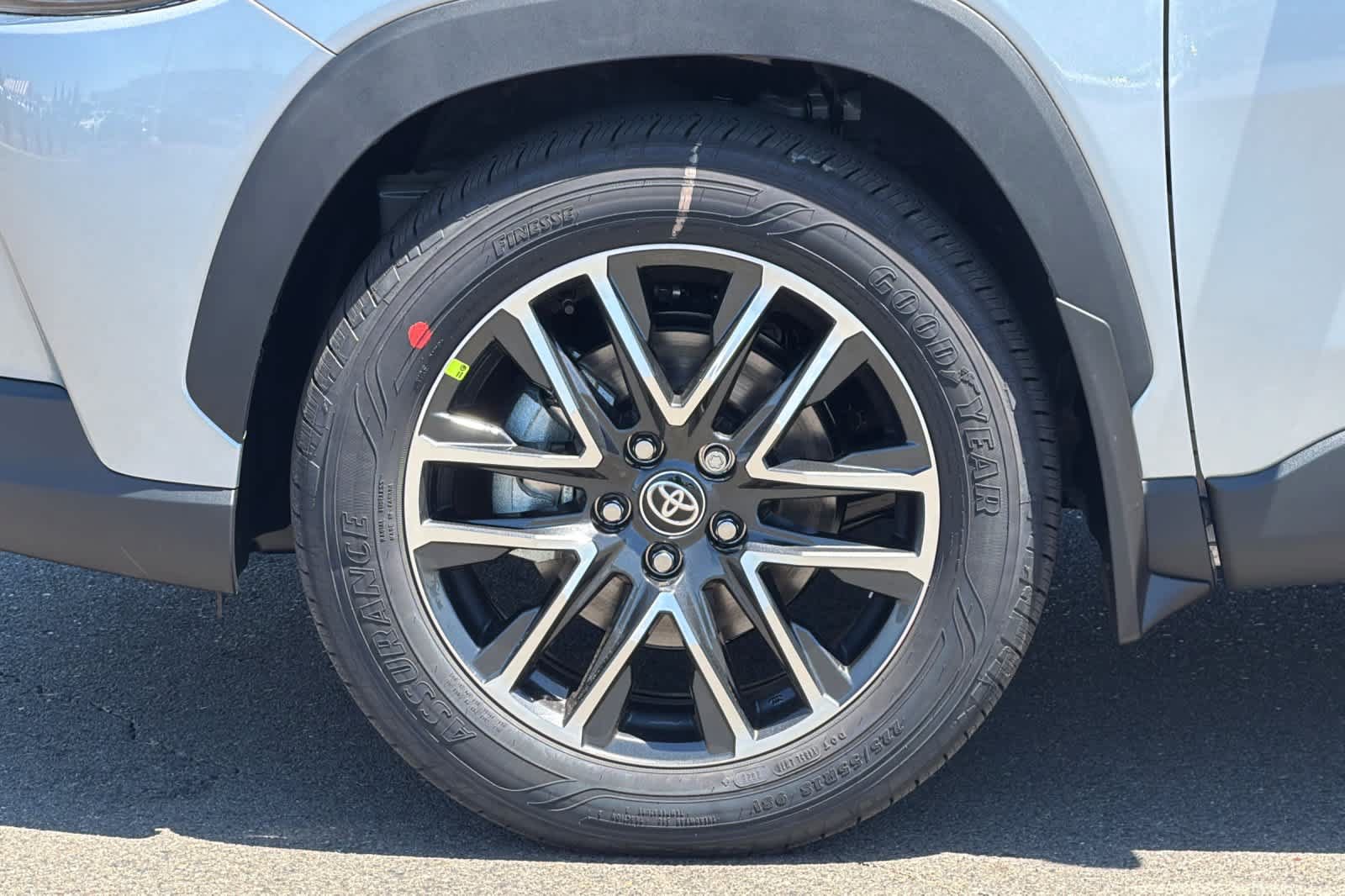New 2026 Toyota Corolla Cross XLE w/ Convenience Package AWD/4WD image 30