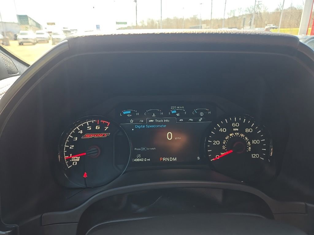 Used 2019 Ford F150 Lariat w/ Equipment Group 502A Luxury AWD/4WD image 17