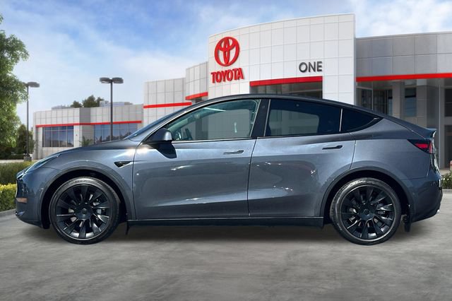 Used 2021 Tesla Model Y Long Range AWD/4WD image 8