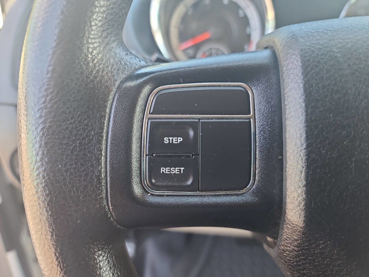 Used 2013 RAM C/V Tradesman image 19