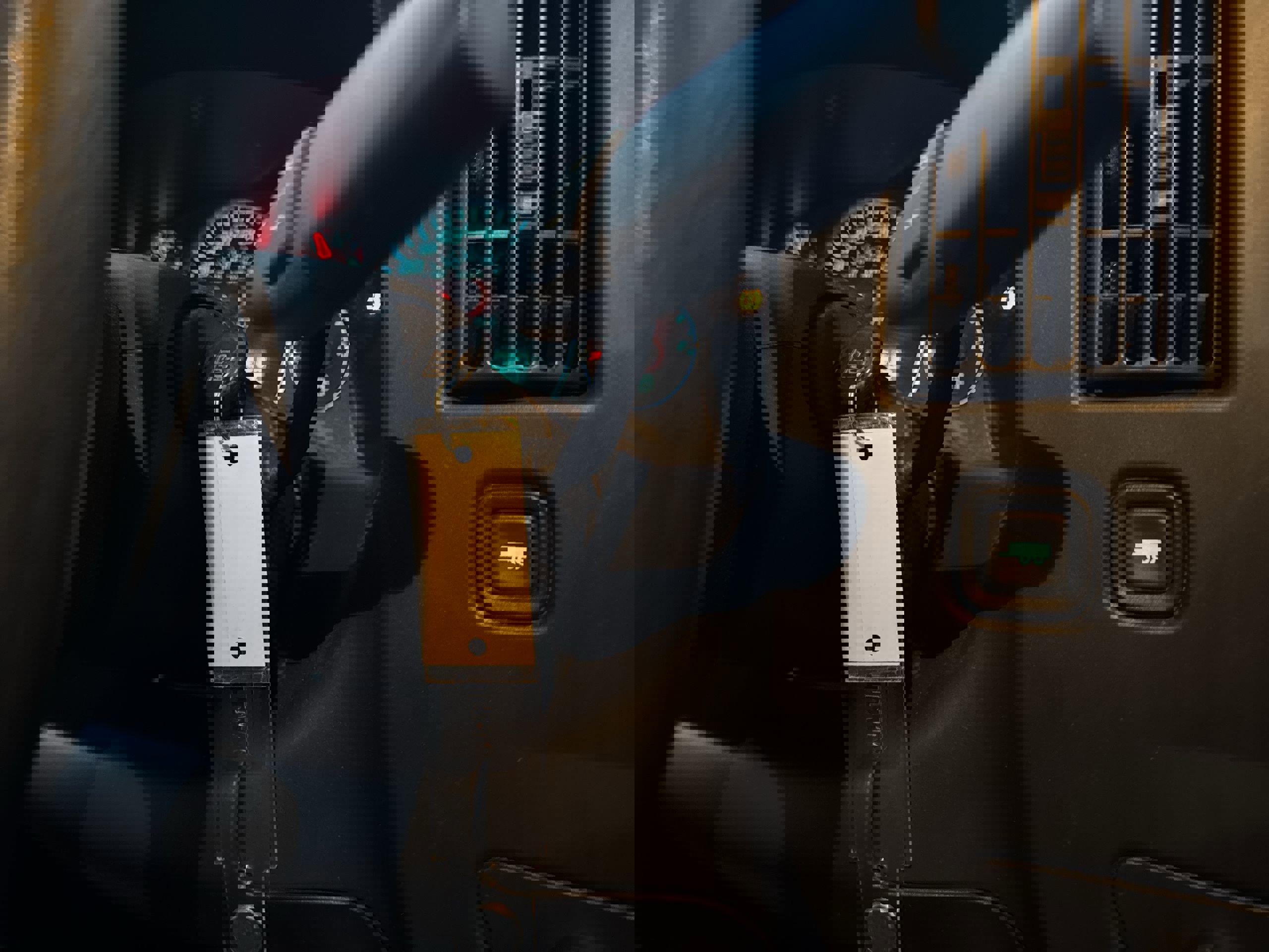 Used 2021 GMC Savana 2500 w/ Driver Convenience Package image 16