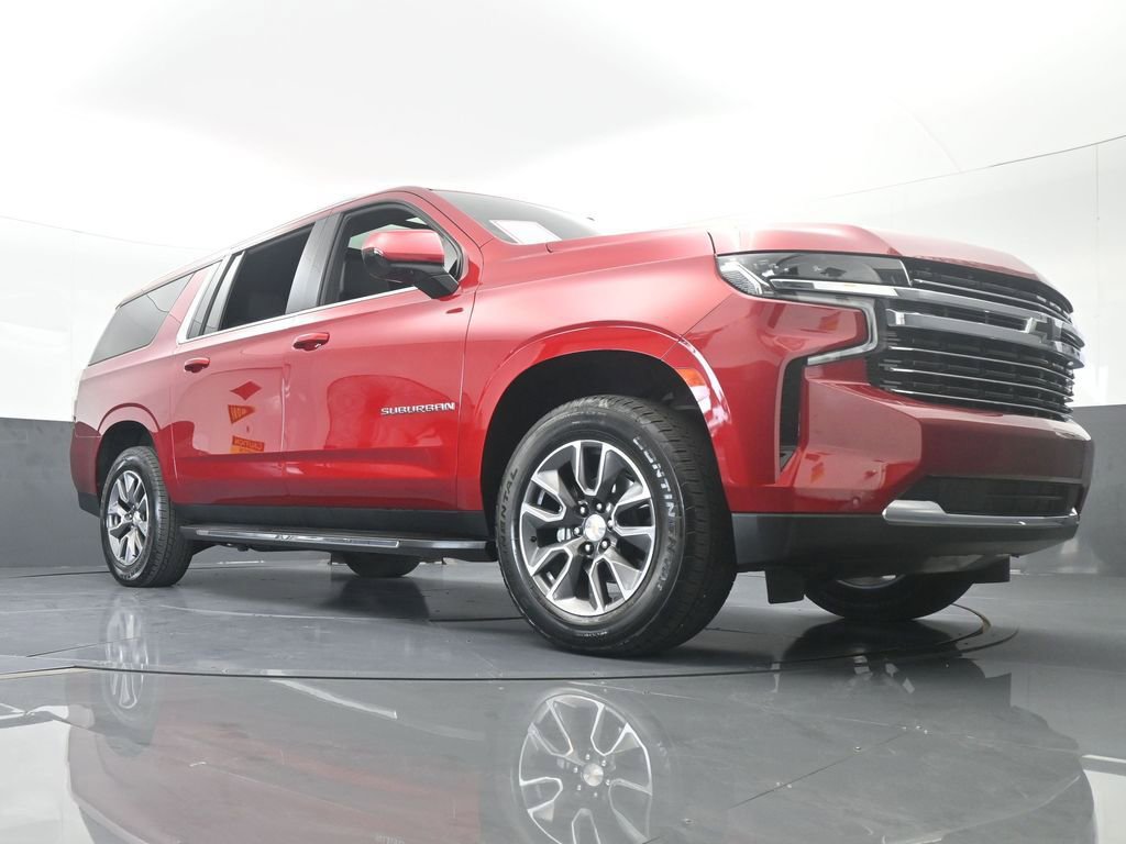 Used 2024 Chevrolet Suburban LT image 67