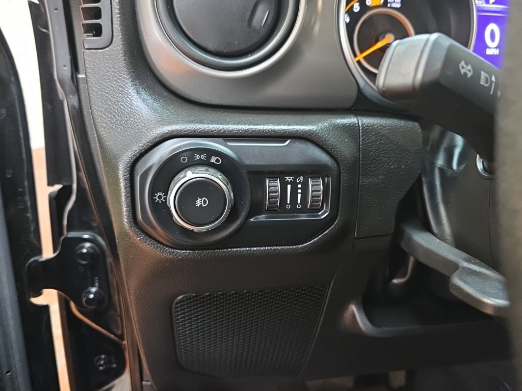 Used 2021 Jeep Wrangler Sport image 16