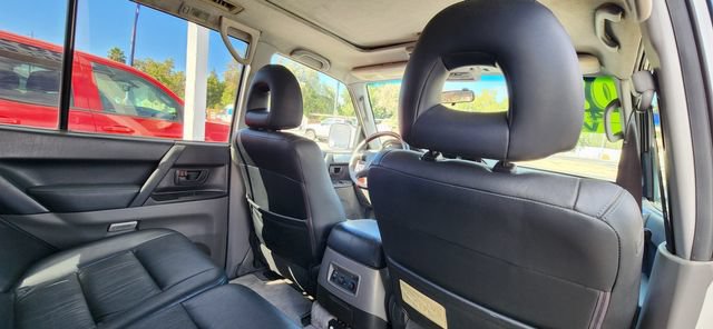 Used 2002 Mitsubishi Montero Limited AWD/4WD image 15